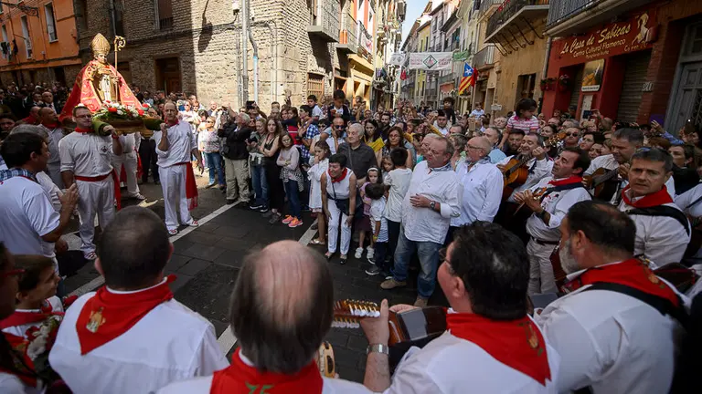 Procesión de San Fermin de Aldapa por las calles del Casco Viejo de Pamplona. PABLO LASAOSA05