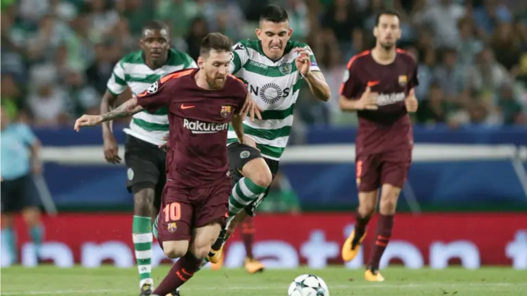 Messi en acción ante el Sporting. Twitter Laliga.