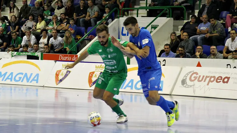 Rafa Usín en acción en el pabellón Anaitasuna. Cedida.