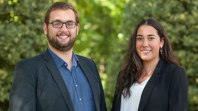 El delegado de la UNAV, Óscar Pau y la subdelegada María José Cabrer