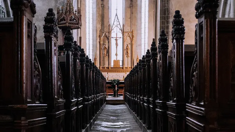 Imagen del interior de una iglesia ARCHIVO