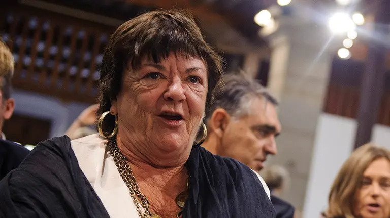 La consejera Beaumont durante la celebraci&oacute;n del d&iacute;a de la polic&iacute;a municipal de Pamplona. MIGUEL OS&Eacute;S