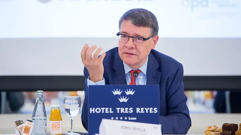 El exministro Jordi Sevilla en los Desayunos Empresariales de Navarra Capital en Pamplona CEDIDA