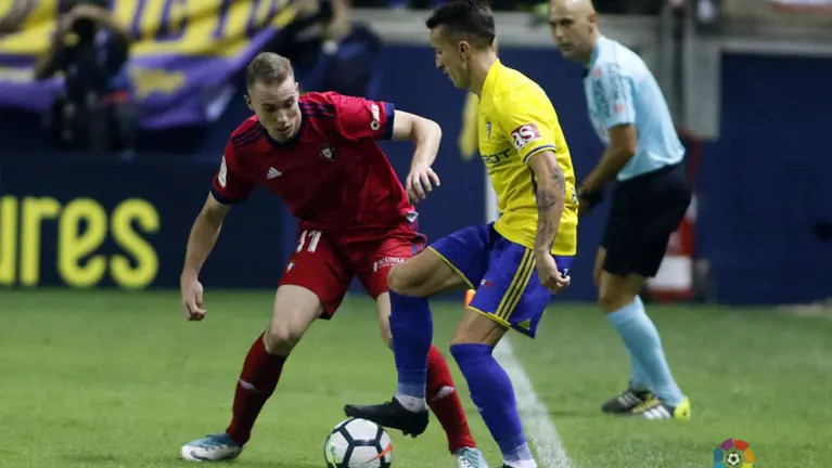 El partido entre Osasuna y el Cádiz de la octava jornada de la Liga de Segunda División disputado en el estadio Ramón de Carranza LFP 11