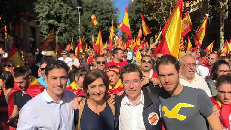 Óscar Arizcuren, Yolanda Ibáñez, Patxi Yanguas y Sergio Sayas en la manifestación de Barcelona.
