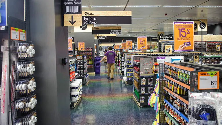 El Grupo El Corte Ingles abre la primera tienda urbana de Bricor en en Navarra. MIGUEL OSÉS_1