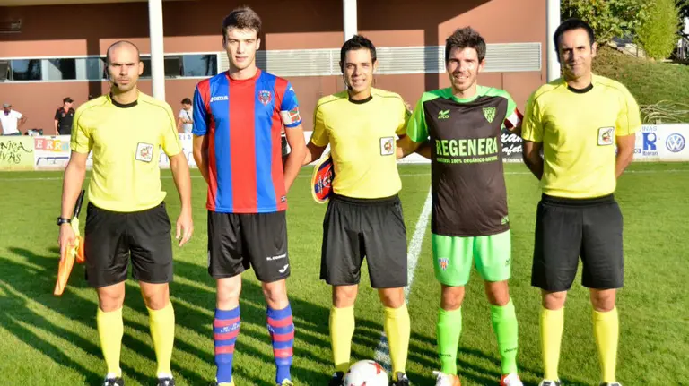 Partido Leioa - Izarra de Segunda B. Twitter Leioa.