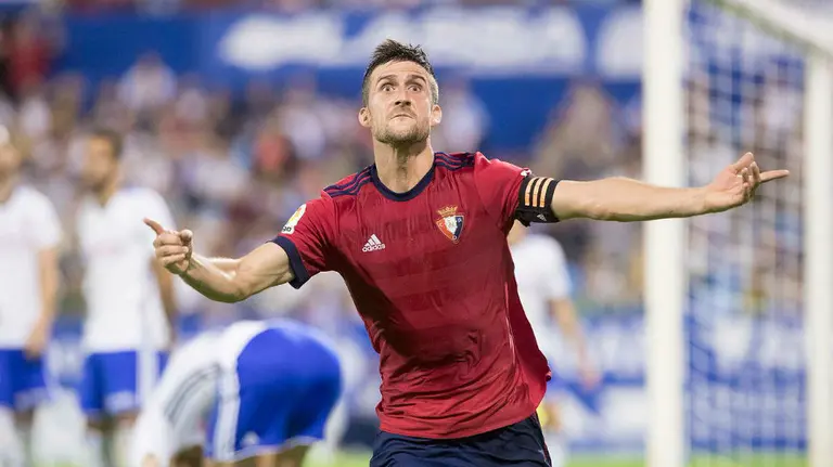 Oier Sanjurjo celebra su gol al Zaragoza. Twitter Osasuna.