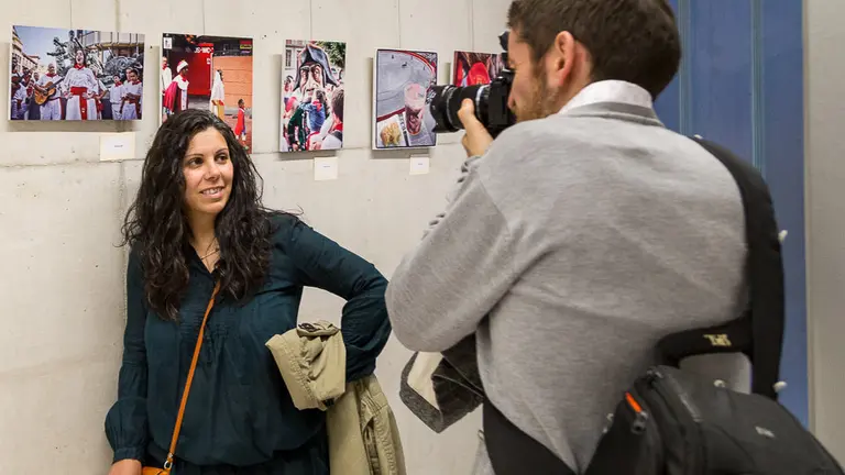  Inauguración de la exposición y entrega de premios del IV concurso de fotografía de San Fermín en Instagram en el Civivox de San Jorge (06). IÑIGO ALZUGARAY