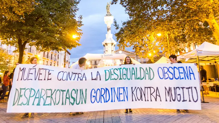 Acto organizado por la Plataforma de Entidades Sociales de Navarra con motivo de la celebración del Día Internacional de Lucha contra la Pobreza y la Exclusión Social (28). IÑIGO ALZUGARAY