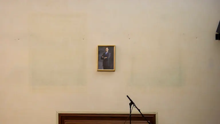 Nueva distribución de la sala de plenos del Ayuntamiento de Pamplona. PABLO LASAOSA 01