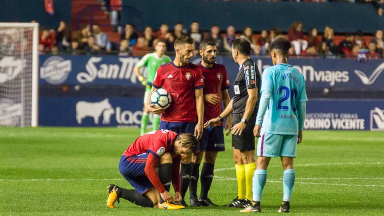 Partido entre Osasuna y Barcelona B disputado en El Sadar -Partido entre Osasuna y Barcelona B disputado en El Sadar (23). IÑIGO ALZUGARAY