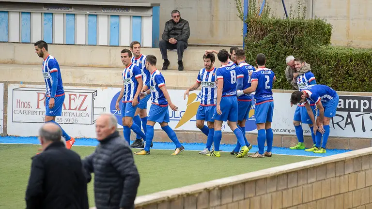 Partido entre el Izarra y el Athletic B en Merkatondoa. PABLO LASAOSA 01 (24)