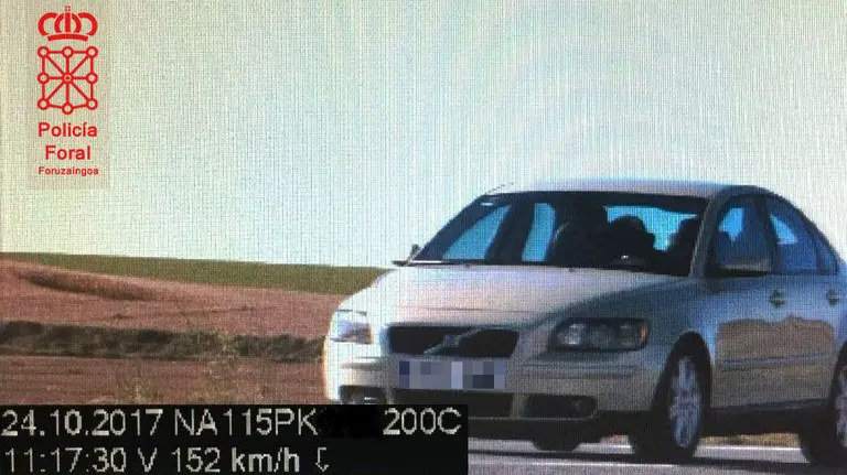 Un conductor sorprendido por el radar a 150 kilómetros por hora en Peralta POLICÍA FORAL