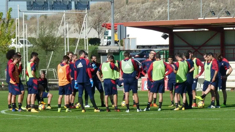 Entrenamiento de Osasuna en Tajonar.