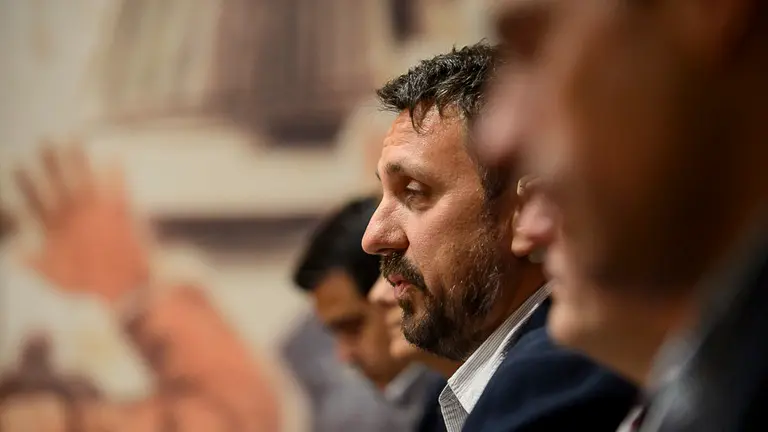 La candidatura liderada por Juan Ramón Lafón ofrece rueda de prensa. PABLO LASAOSA 04