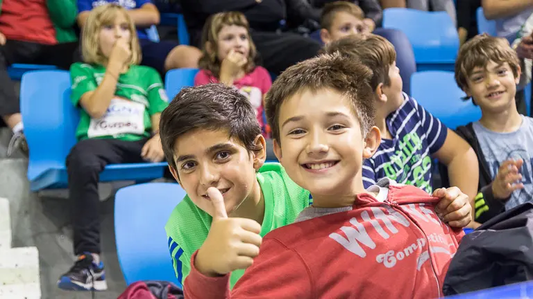 La grada del pabellón Anaitasuna durante el partido entre Osasuna Magna y Aspil Vidal (01). IÑIGO ALZUGARAY