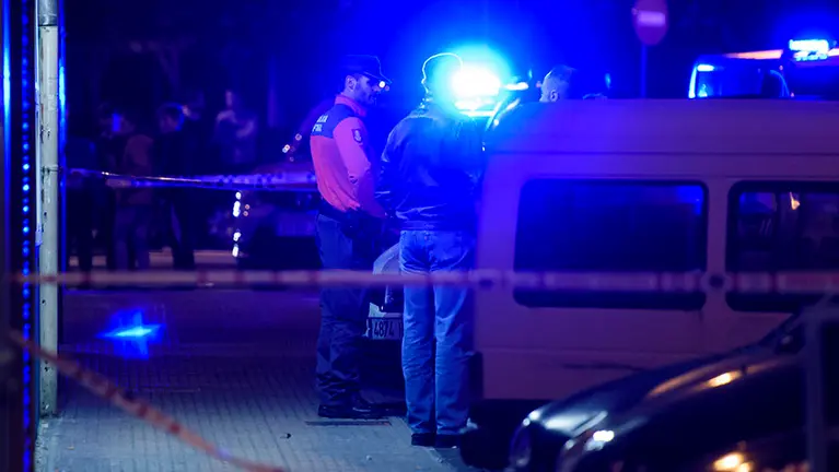 Un hombre es apuñalado en el Bar Nogalera de Burlada. MIGUEL OSÉS_4