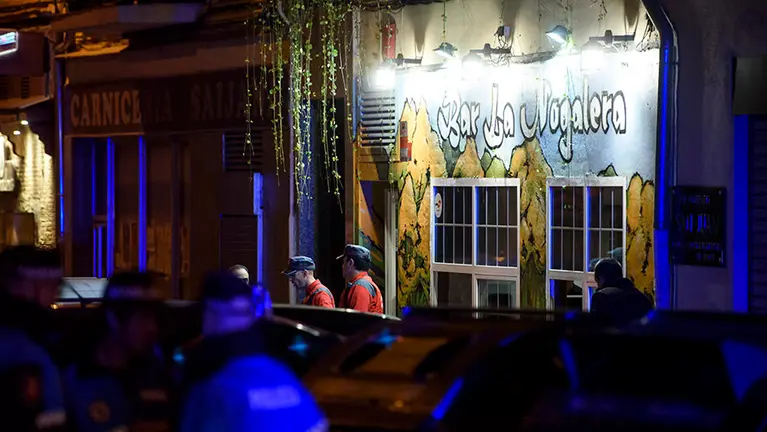 Un hombre es apuñalado en el Bar Nogalera de Burlada. MIGUEL OSÉS