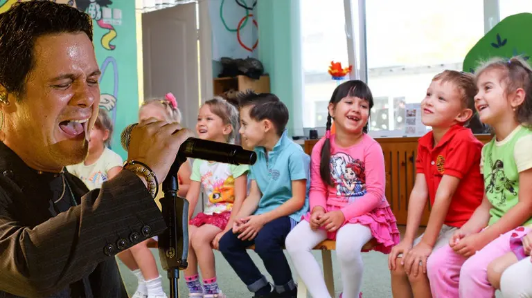 Alejandro Sanz suena en un timbre escolar
