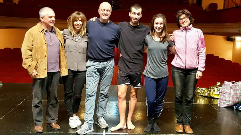 Una imagen del equipo de 'Siria, amores que matan' durante un ensayo