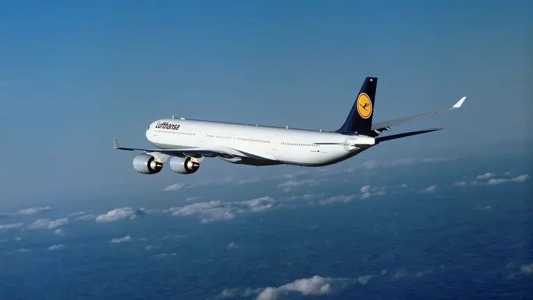 Avión de Lufthansa CEDIDA