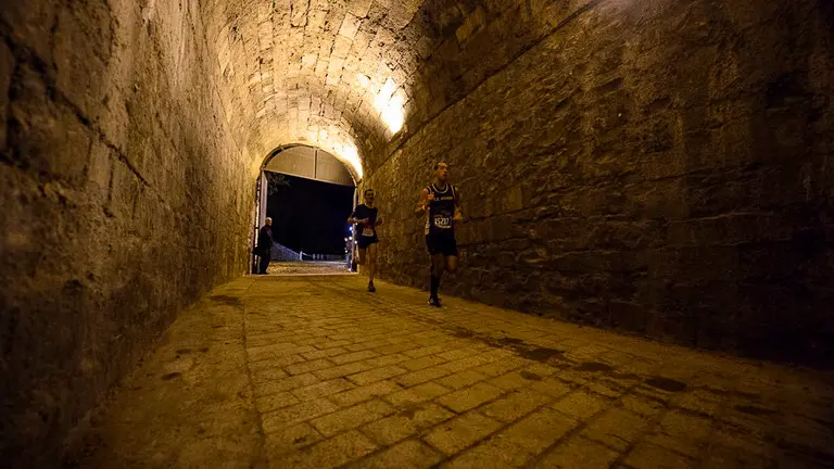 Celebración de la quinta edición de la Carrera de las Murallas, que espera reunir a 4.500 corredores. PABLO LASAOSA 18