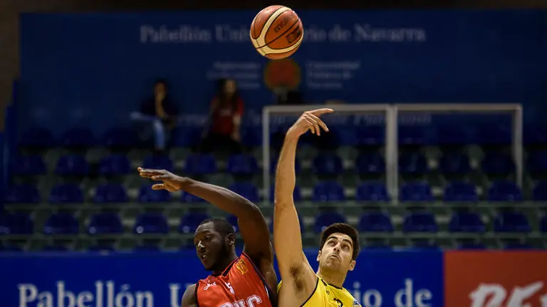 Baloncesto Basket Navarra - Real Canoe NC. MIGUEL OSES02