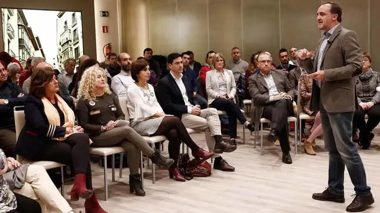 El-presidente-de-UPN,-Javier-Esparza,-en-el-Foro-de-Política-Municipal-EFE