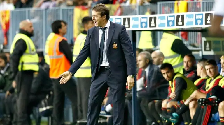 Julen Lopetegui en el banquuilo de la selección. Rfef.es