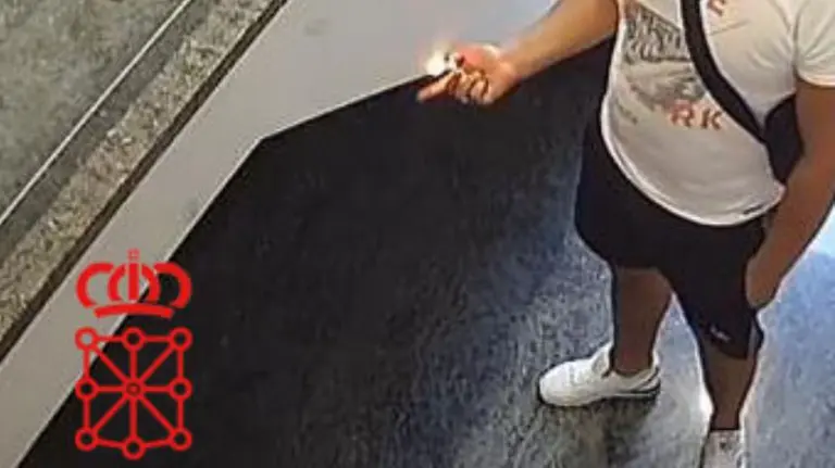 La Policía Foral ha detenido a un joven de 20 años por quemar y rayar las paredes de un portal de pisos CEDIDA