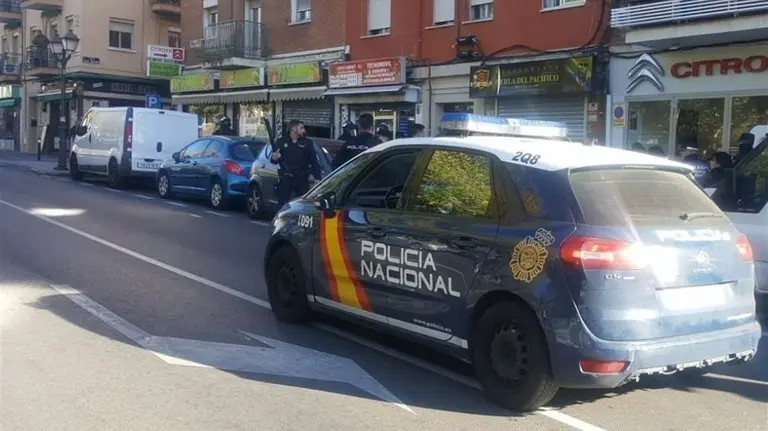 Un coche de la Policía Nacional ARCHIVO
