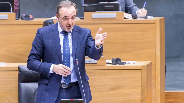 Pleno del Parlamento de Navarra. José Javier Esparza (05). IÑIGO ALZUGARAY