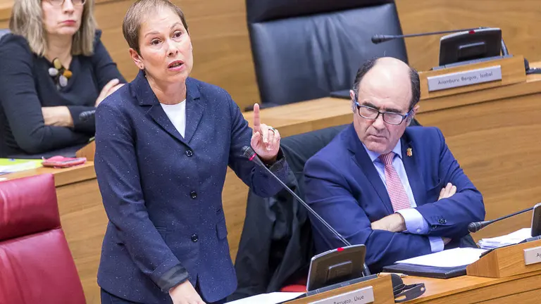 Pleno del Parlamento de Navarra. Uxue Barkos (23). IÑIGO ALZUGARAY