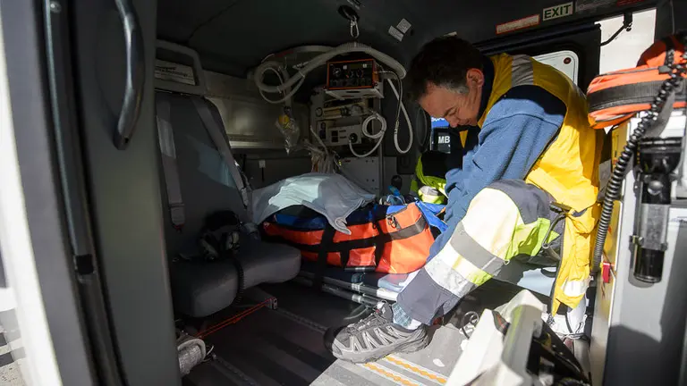 Bomberos de Navarra junto a Policía Foral, Guardia Civil y efectivos sanitarios participan en un simulacro de accidente en un túnel. PABLO LASAOSA15
