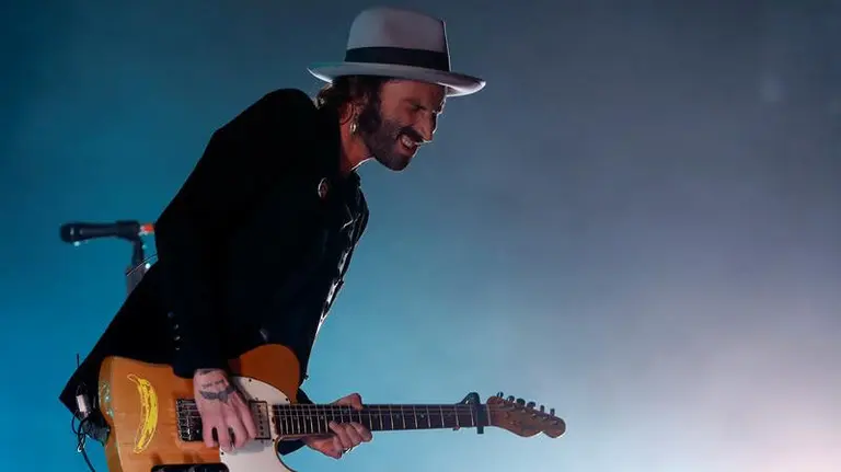 El músico y cantante Leiva durante uno de sus conciertos EFE