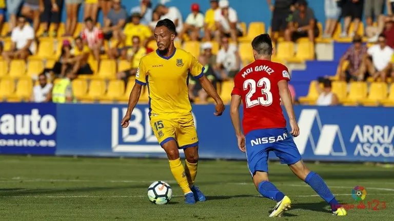 Kadir ante el Sporting. La Liga.