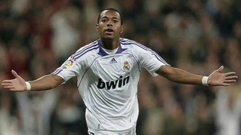 Robinho en su época como jugador madridista. Twitter.