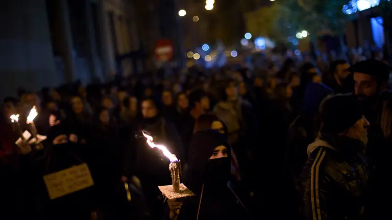 Manifestación nocturna contra la violencia machista. PABLO LASAOSA09