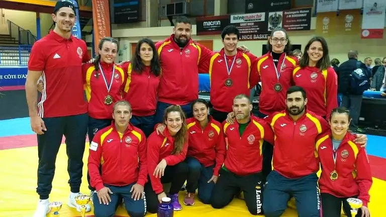 Equipo espa&ntilde;ol de Lucha en Niza. cedida.