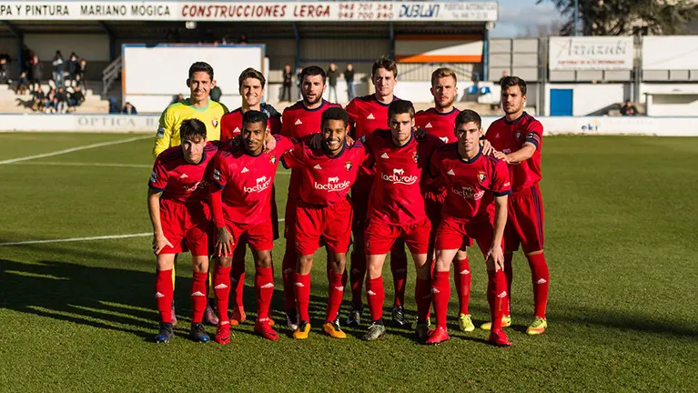 Derby navarro entre el Peña Sport y el Osasuna Promesas. MIGUEL OSÉS (15)