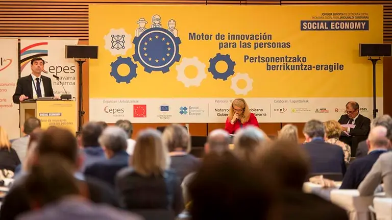 Ignacio Ugalde, presidente de CEPES Navarra, en un momento de su intervención