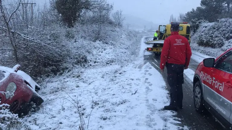 Salida de vía en Eraul POLICÍA FORAL