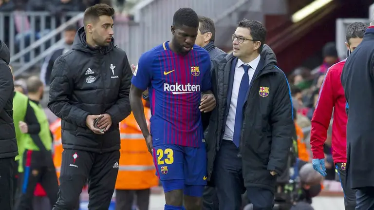 Umtiti se retira lesionado ante el Celta. FC Barcelona.