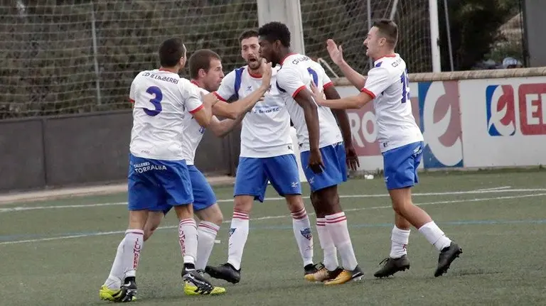 Los jugadores del Ilumberri celebran un gol. Facebook CD Ilumberri.