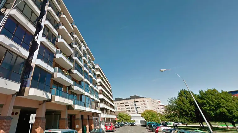 Bloque de pisos en la calle Sáncho Ramírez.