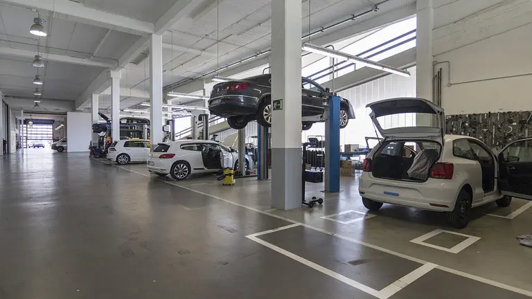 Imagen de un concesionario de coches ARCHIVO