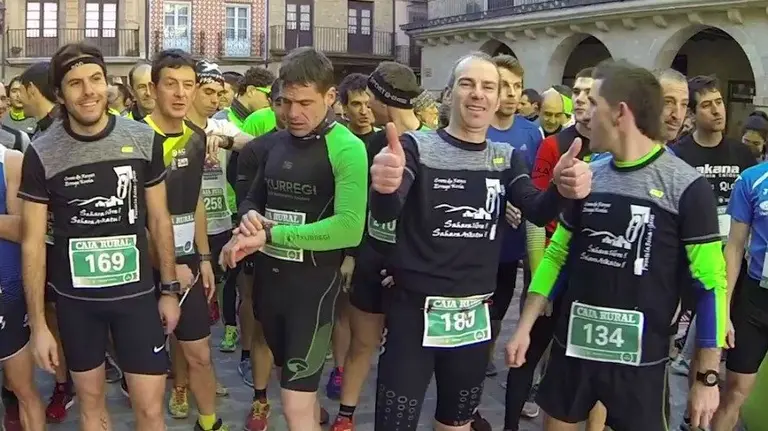 Cross de Reyes en Puente la Reina. Youtube