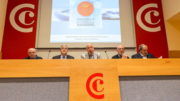 Presentación de la 'Plataforma Futuro de Navarra' (04). IÑIGO ALZUGARAY