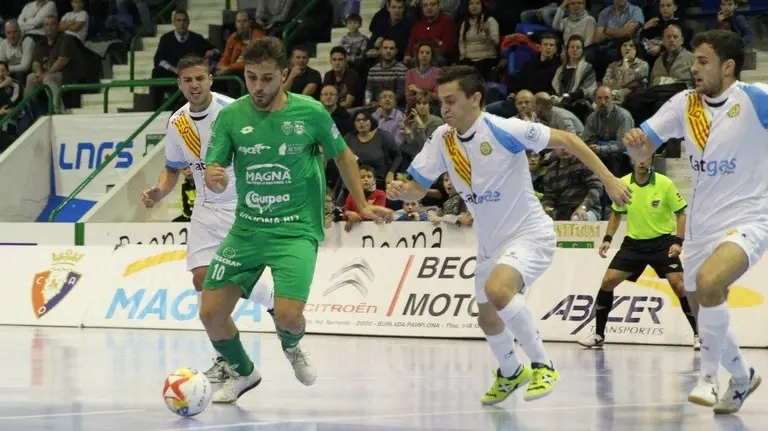 Rafa Usín en acción ante el Catgas Santa Coloma. Cedida.